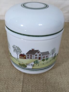 Estee Lauder Apothecary Jar with Green Accents & Country Farm Scene 1978